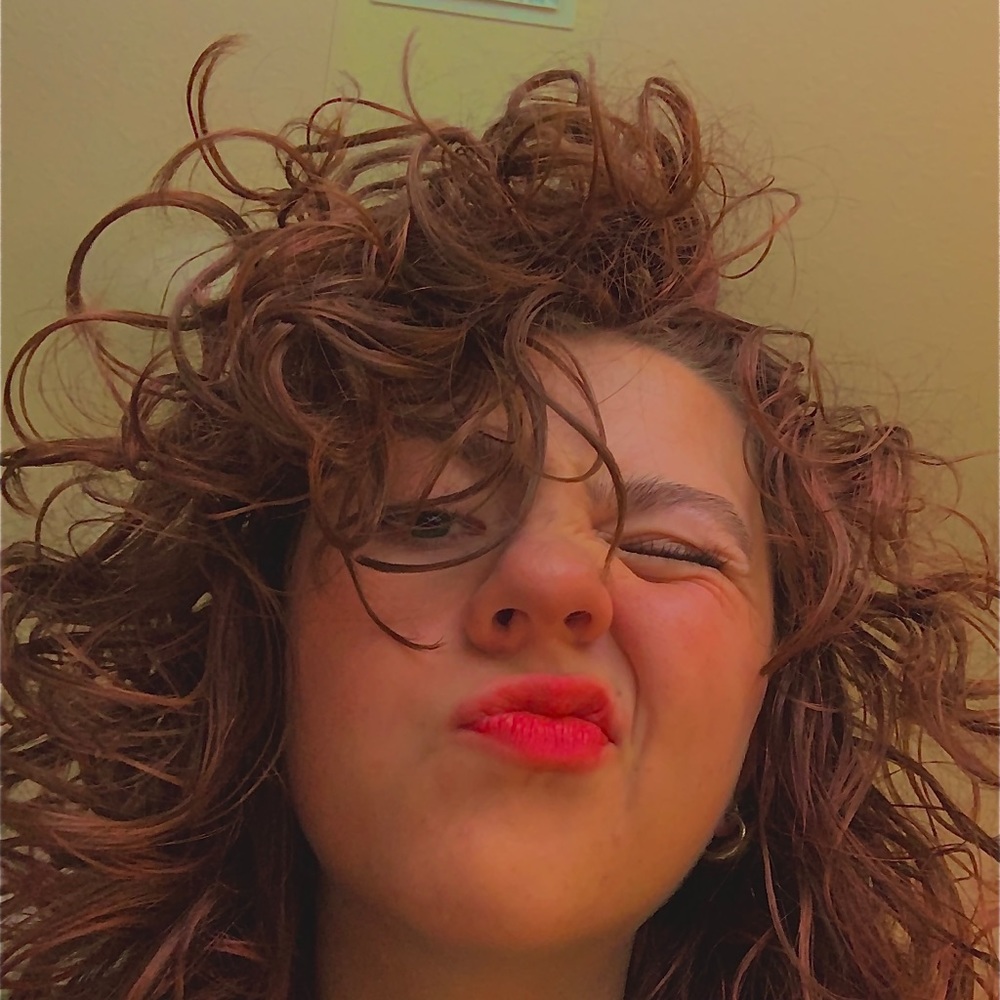 Meet your Posher, Ashley